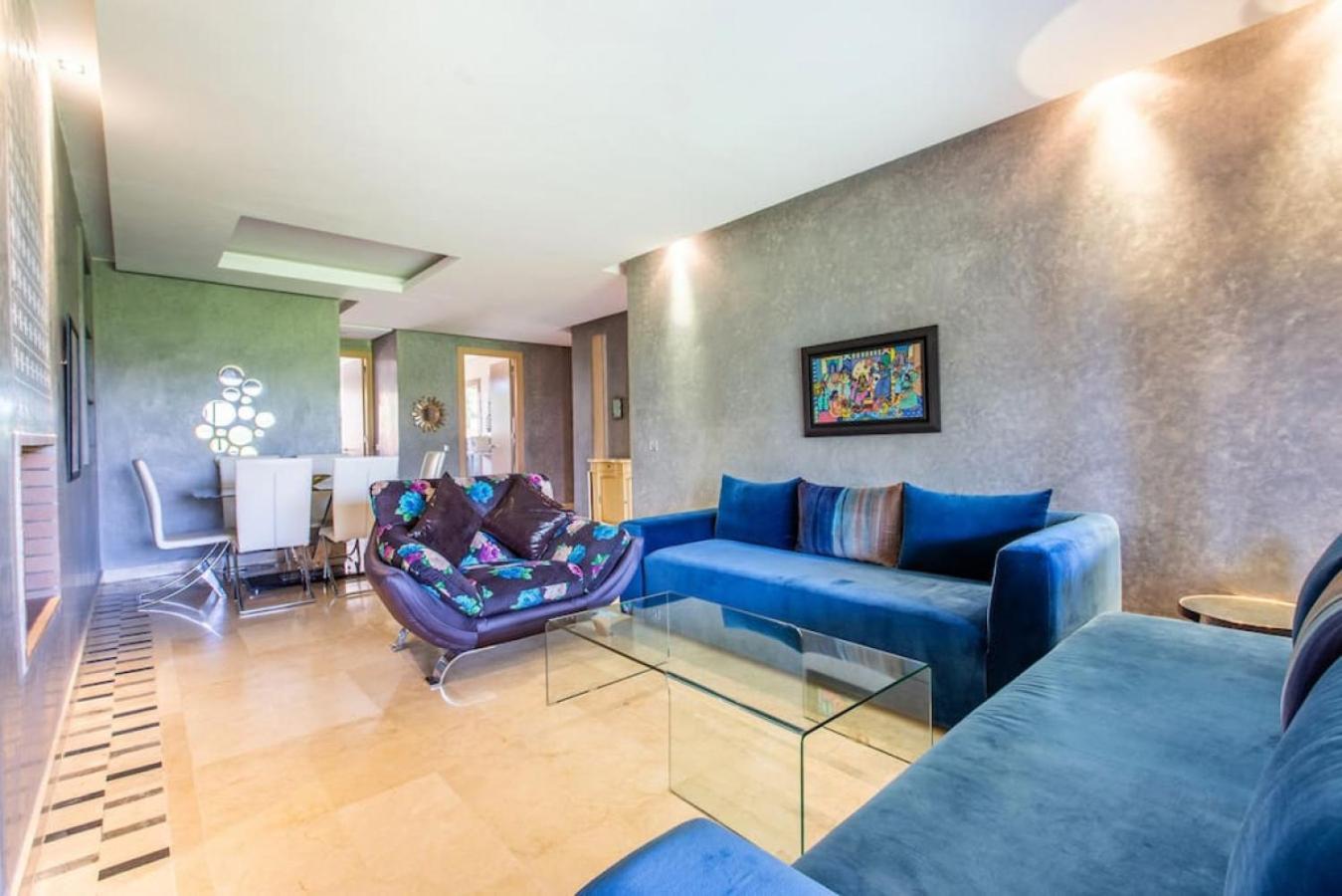 Front De Piscine En Rez De Jardin A Prestigia Appartement *